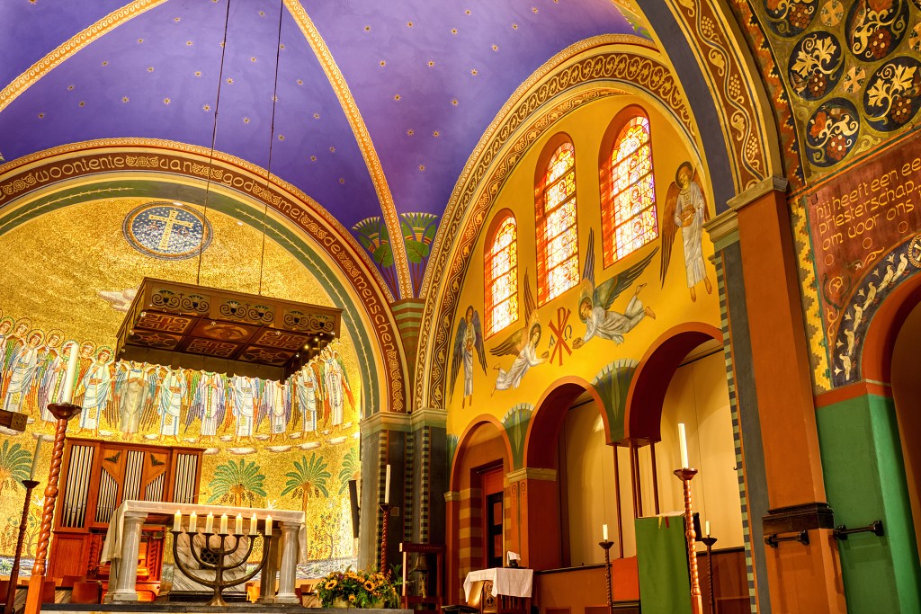 HDR kerkfotografie cenakelkerk kerk church eglise jesus maria heilig landstichting bedevaart pilgrimage pelerinage religie religion bedevaartsoord museum